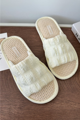 Cloud Pieces Slippers