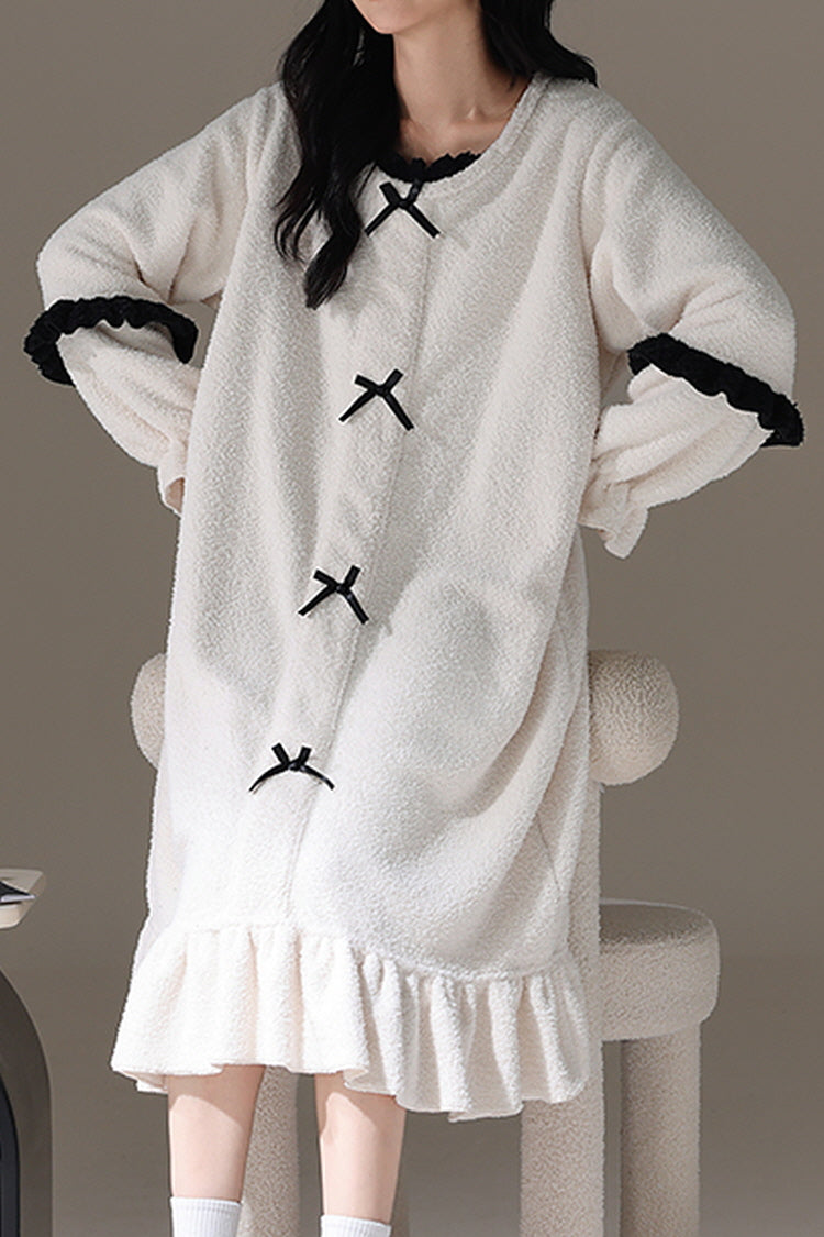 Mute Sheep Sleeve Detail