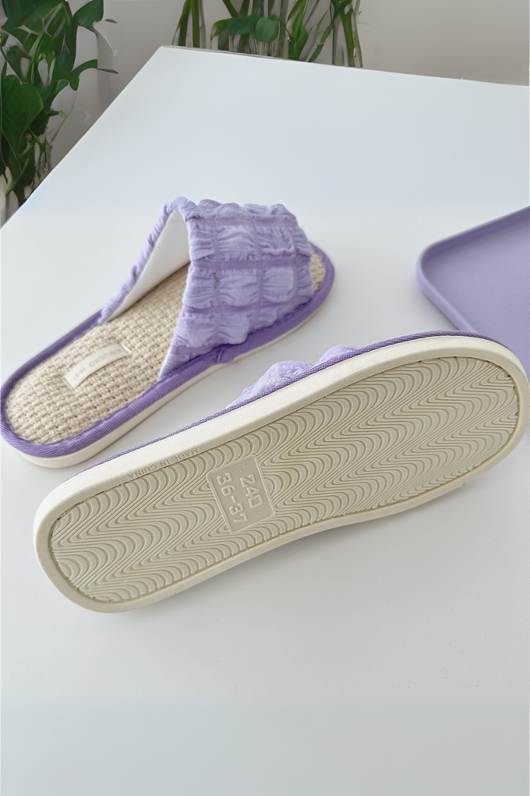 Cloud Pieces Slippers
