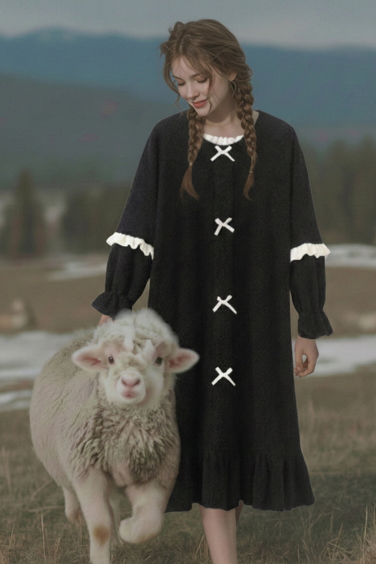 Mute Sheep Sleeve Detail